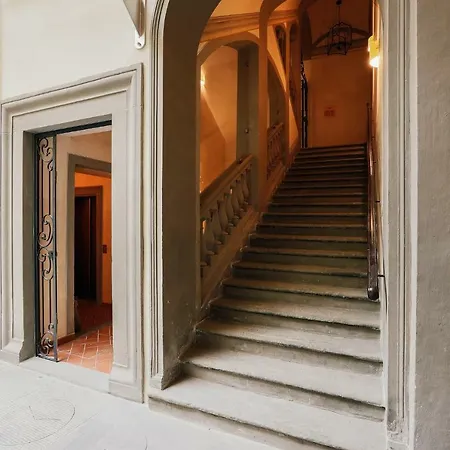Apartment Uffizi Luxury Azure *
