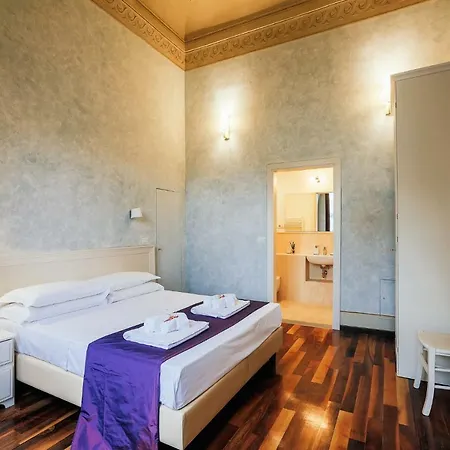 Uffizi Luxury Azure فلورنس
