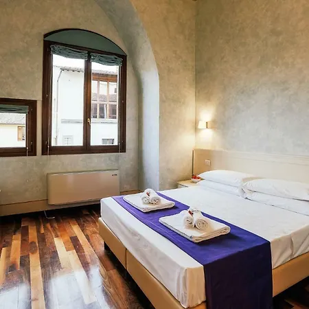 Uffizi Luxury Azure شقة *