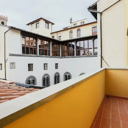 Uffizi Luxury Azure شقة